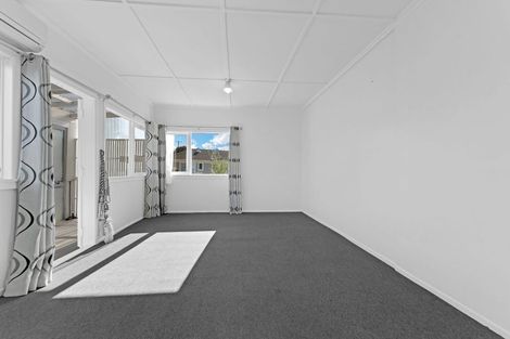 Photo of property in 11b Inver Street, Glen Eden, Auckland, 0602