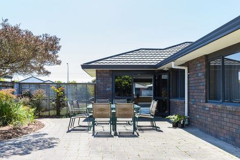 Photo of property in 11 Royal Oak Drive, Kelvin Grove, Palmerston North, 4414
