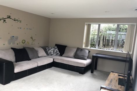 Photo of property in 14a Bracken Road, Newlands, Wellington, 6037