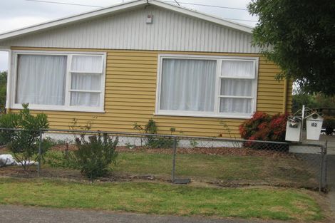 Photo of property in 42 Edgeworth Road, Glenfield, Auckland, 0629