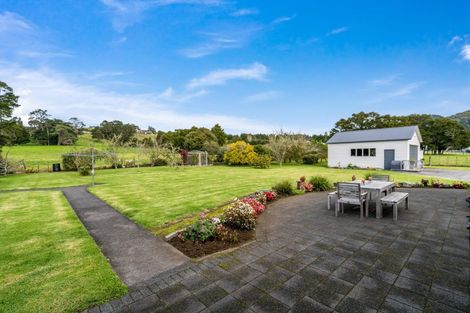 Photo of property in 30 Saleyards Road, Kauri, 0185