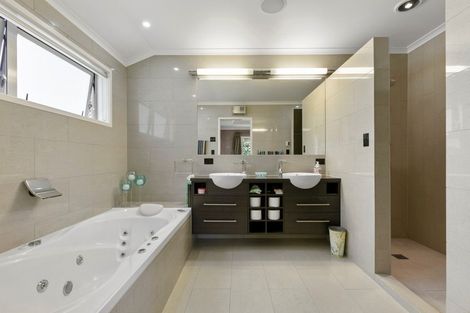 Photo of property in 38 Saint Heliers Place, Papamoa Beach, Papamoa, 3118