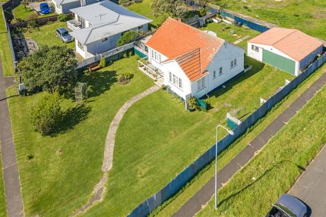 Photo of property in 48 Mosston Road, Castlecliff, Whanganui, 4501