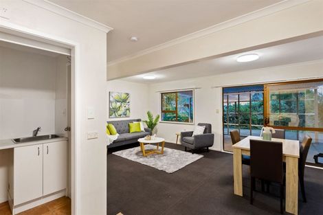 Photo of property in 2/113 Manuka Road, Bayview, Auckland, 0629