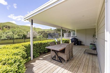 Photo of property in 131 Pahiatua Aokautere Road, Aokautere, 4471