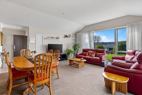 Photo of property in 7 Lockyer Road, Kumeu, 0810