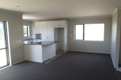 Photo of property in 39 Westgate Drive, Westgate, Auckland, 0614