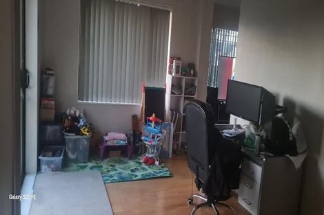 Photo of property in 2 Sandwick Drive, Weymouth, Auckland, 2103