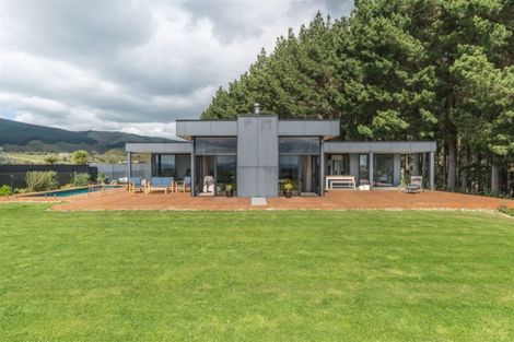 Photo of property in 69 County Heights Drive, Aokautere, Palmerston North, 4471