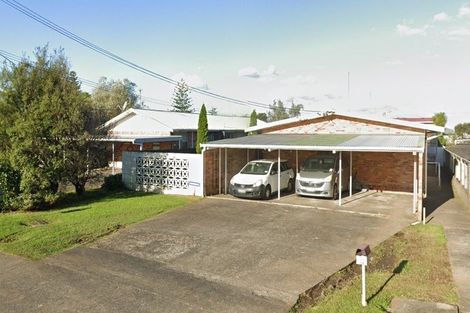 Photo of property in 2/28 West Coast Road, Glen Eden, Auckland, 0602