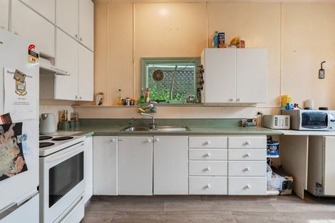Photo of property in 6 Macbeth Street, Caversham, Dunedin, 9012
