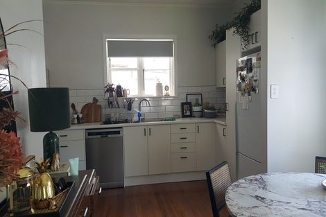 Photo of property in 3 Trevethick Grove, Woburn, Lower Hutt, 5010