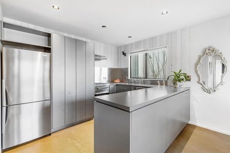 Photo of property in Marina Village, 1/10 Marina Drive, Frankton, Queenstown, 9300