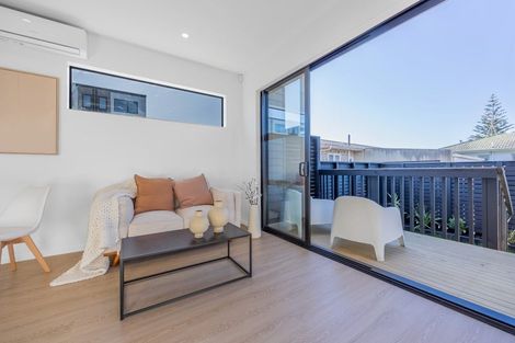 Photo of property in 2/1 Cape Road, Mangere, Auckland, 2022