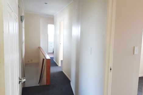 Photo of property in 204 East Coast Road, Forrest Hill, Auckland, 0620