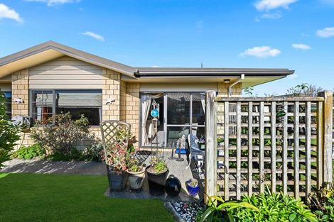 Photo of property in Bramley Gardens, 3/46 Turnbury Court, Rototuna, Hamilton, 3210
