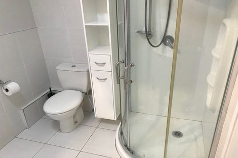 Photo of property in 7 Coupland Court, Glendene, Auckland, 0602