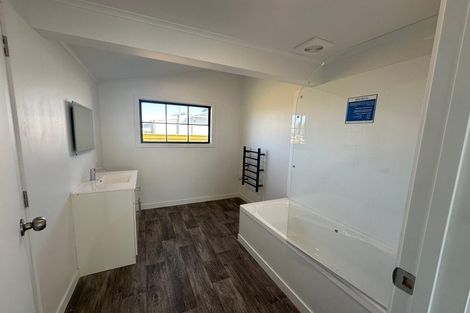 Photo of property in 42 Tennyson Street, Dannevirke, 4930