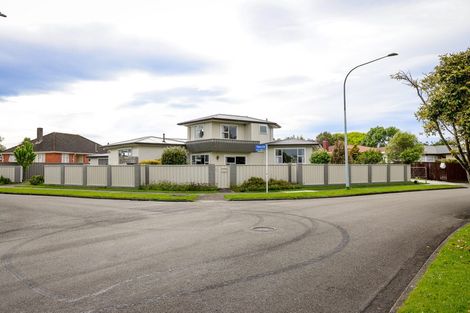 Photo of property in 9 Waterloo Crescent, Hokowhitu, Palmerston North, 4410