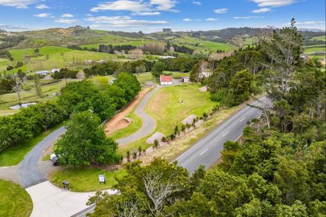 Photo of property in 124b Devich Road, Mangawhai, 0975