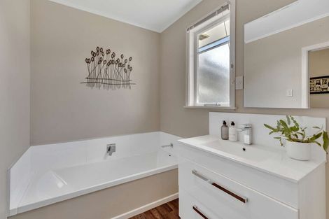 Photo of property in 25 Kettle Avenue, Awapuni, Palmerston North, 4412