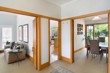 Photo of property in 5 Cameron Street, Takapuna, Auckland, 0622