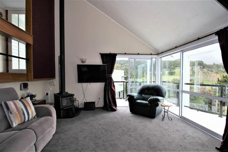 Photo of property in 8 Ngahere Drive, Horahora, Whangarei, 0110