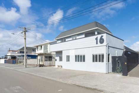 Photo of property in 16 Ocean Beach Street, Foxton Beach, Foxton, 4815