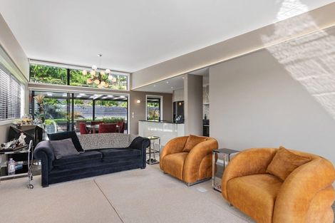 Photo of property in 11 Janice Place, Mount Pleasant, Christchurch, 8081