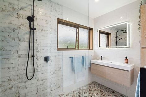 Photo of property in 3/41 Rawhiti Road, One Tree Hill, Auckland, 1061