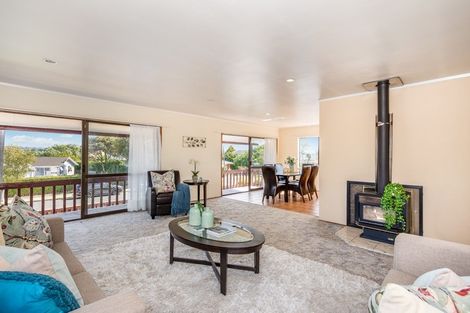 Photo of property in 31 Seaforth Avenue, Mangere Bridge, Auckland, 2022