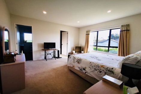 Photo of property in 14 Pohue Avenue, Huapai, Kumeu, 0810