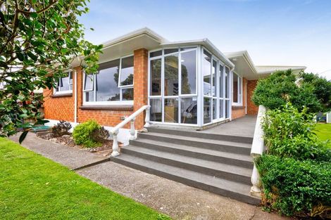 Photo of property in 2 Hood Place, Spotswood, New Plymouth, 4310