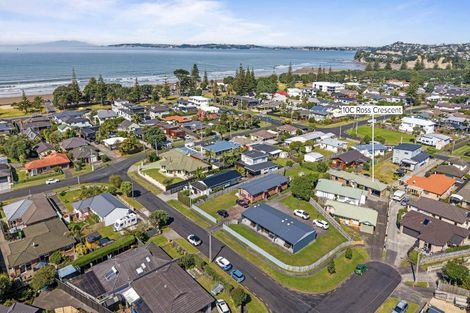 Photo of property in 2/10 Ross Crescent, Orewa, 0931