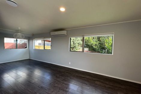 Photo of property in 2/101 Manuka Road, Bayview, Auckland, 0629