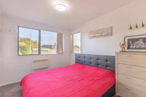 Photo of property in 31 Nassau Avenue, Grenada North, Wellington, 5028