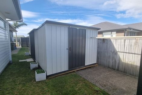 Photo of property in 16 Hoihere Drive, One Tree Point, 0118