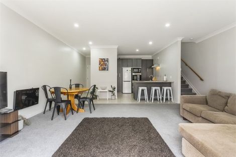 Photo of property in 2/44 Carlos Drive, Flat Bush, Auckland, 2016