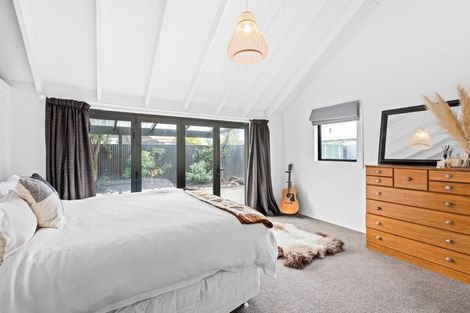 Photo of property in 69 Lipscombe Crescent, Havelock North, 4130