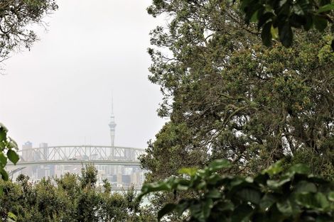 Photo of property in 9 Awanui Street, Birkenhead, Auckland, 0626