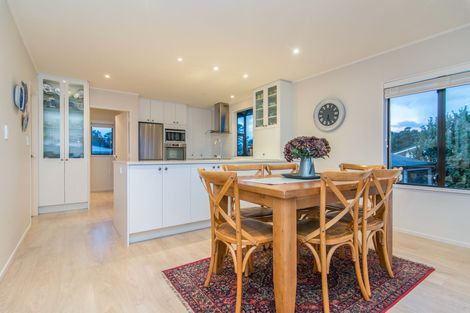 Photo of property in 1/217 Portage Road, Green Bay, Auckland, 0604