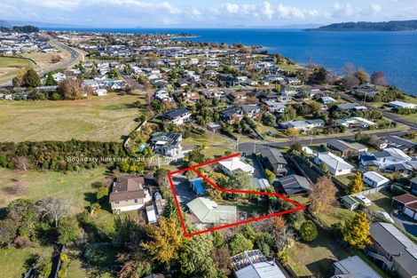 Photo of property in 10 Kowhai Road, Rainbow Point, Taupo, 3330