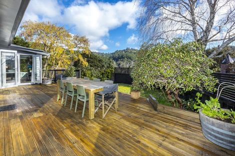 Photo of property in 2 Hobbit Lane, Pinehaven, Upper Hutt, 5371