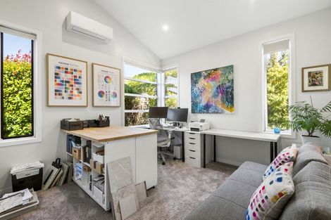 Photo of property in 8 Tree Fern Trail, Campbells Bay, Auckland, 0630