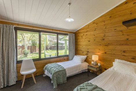 Photo of property in 30 Hookway Grove, Paraparaumu, 5032