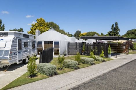 Photo of property in 17 Chartwell Drive, Eltham, 4322