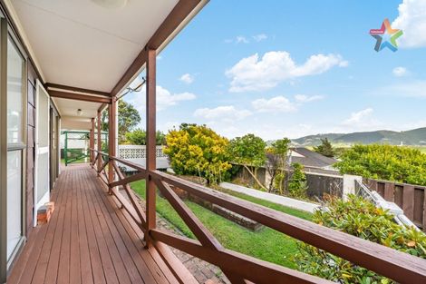 Photo of property in 14a Mossburn Grove, Kelson, Lower Hutt, 5010