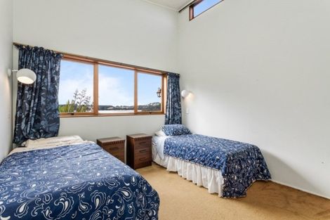 Photo of property in 130 Racecourse Road, Waiuku, 2123