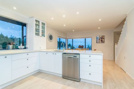 Photo of property in 1/217 Portage Road, Green Bay, Auckland, 0604