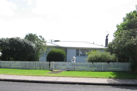 Photo of property in 21 Harrington Road, Henderson, Auckland, 0610